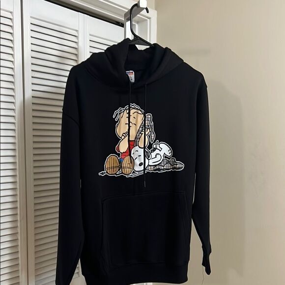 Snoopy design hoodie - Picture 1 of 5
